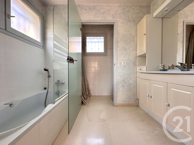 maison à vendre - 5 pièces - 289.08 m2 - AGDE - 34 - LANGUEDOC-ROUSSILLON - Century 21 Vue Sur Mer