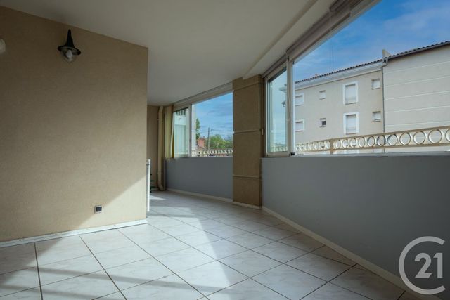 Appartement T3 à vendre - 3 pièces - 75.14 m2 - AGDE - 34 - LANGUEDOC-ROUSSILLON - Century 21 Vue Sur Mer