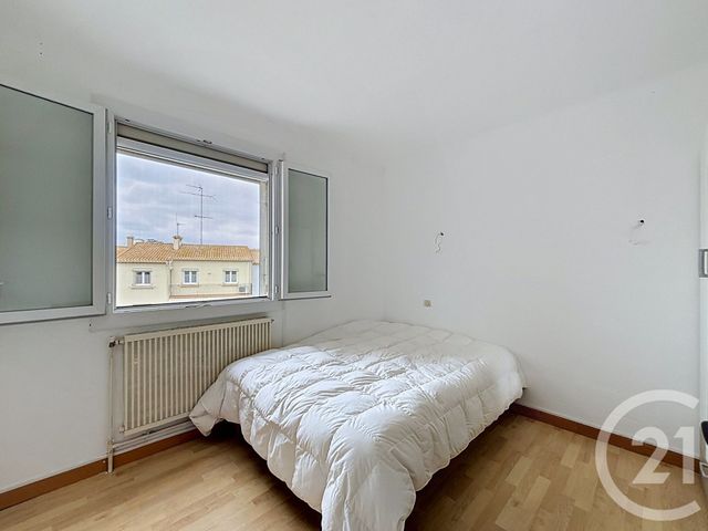 Appartement T4 à vendre - 4 pièces - 84.54 m2 - AGDE - 34 - LANGUEDOC-ROUSSILLON - Century 21 Vue Sur Mer