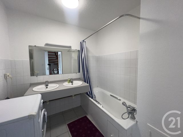 Appartement T3 à vendre - 3 pièces - 56.19 m2 - LE CAP D AGDE - 34 - LANGUEDOC-ROUSSILLON - Century 21 Vue Sur Mer