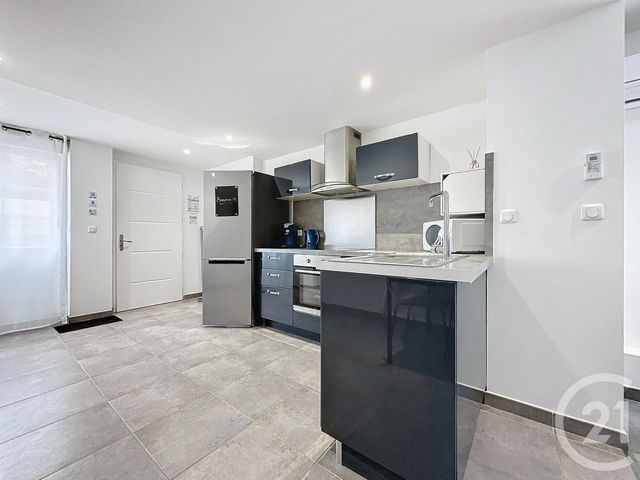 Afficher la photo en grand Appartement Studio à vendre - 1 pièce - 33.68 m2 - AGDE - 34 - LANGUEDOC-ROUSSILLON - Century 21 Vue Sur Mer