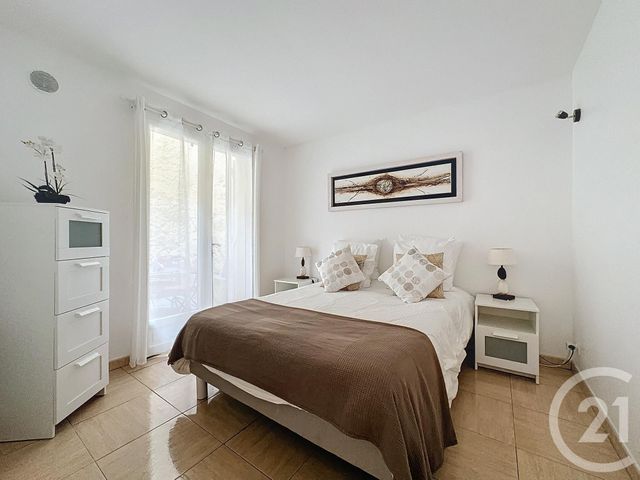 Afficher la photo en grand Appartement T3 à vendre - 3 pièces - 48.84 m2 - AGDE - 34 - LANGUEDOC-ROUSSILLON - Century 21 Vue Sur Mer