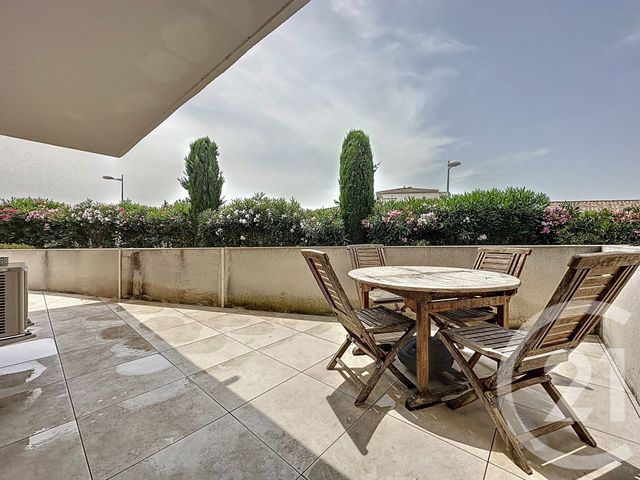 Appartement T3 à vendre - 3 pièces - 54.77 m2 - AGDE - 34 - LANGUEDOC-ROUSSILLON - Century 21 Vue Sur Mer