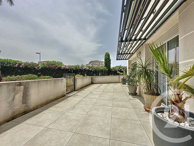 Appartement T3 à vendre - 3 pièces - 54.77 m2 - AGDE - 34 - LANGUEDOC-ROUSSILLON - Century 21 Vue Sur Mer