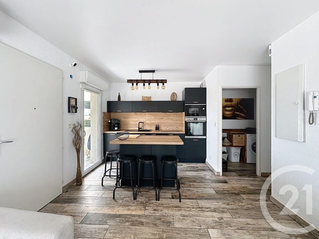 Appartement T3 à vendre - 3 pièces - 54.77 m2 - AGDE - 34 - LANGUEDOC-ROUSSILLON - Century 21 Vue Sur Mer