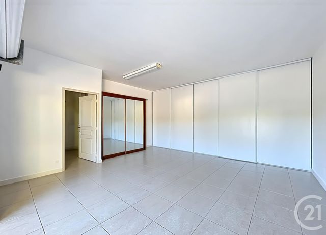 Afficher la photo en grand maison à vendre - 6 pièces - 223.01 m2 - PORTIRAGNES - 34 - LANGUEDOC-ROUSSILLON - Century 21 Vue Sur Mer