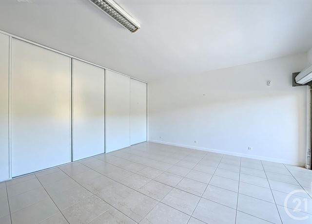 Afficher la photo en grand maison à vendre - 6 pièces - 223.01 m2 - PORTIRAGNES - 34 - LANGUEDOC-ROUSSILLON - Century 21 Vue Sur Mer