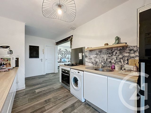 Afficher la photo en grand Appartement T5 à vendre - 5 pièces - 91.29 m2 - AGDE - 34 - LANGUEDOC-ROUSSILLON - Century 21 Vue Sur Mer