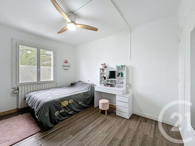 Afficher la photo en grand Appartement T5 à vendre - 5 pièces - 91.29 m2 - AGDE - 34 - LANGUEDOC-ROUSSILLON - Century 21 Vue Sur Mer