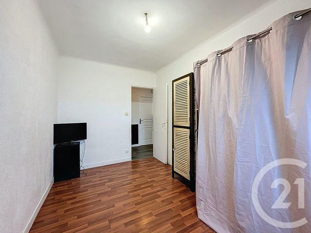 Afficher la photo en grand Appartement T5 à vendre - 5 pièces - 91.29 m2 - AGDE - 34 - LANGUEDOC-ROUSSILLON - Century 21 Vue Sur Mer