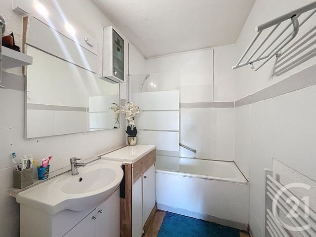 Appartement T3 à vendre - 3 pièces - 51.73 m2 - LE CAP D AGDE - 34 - LANGUEDOC-ROUSSILLON - Century 21 Vue Sur Mer