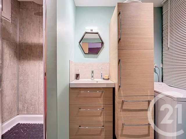 Appartement T3 à vendre - 3 pièces - 31.17 m2 - LE CAP D AGDE - 34 - LANGUEDOC-ROUSSILLON - Century 21 Vue Sur Mer