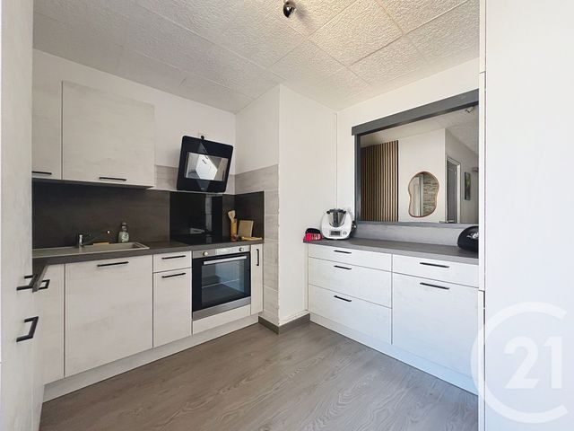 Afficher la photo en grand Appartement T4 à vendre - 4 pièces - 76.98 m2 - AGDE - 34 - LANGUEDOC-ROUSSILLON - Century 21 Vue Sur Mer