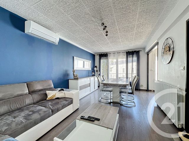 Afficher la photo en grand Appartement T4 à vendre - 4 pièces - 76.98 m2 - AGDE - 34 - LANGUEDOC-ROUSSILLON - Century 21 Vue Sur Mer