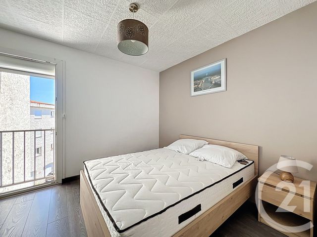 Afficher la photo en grand Appartement T4 à vendre - 4 pièces - 76.98 m2 - AGDE - 34 - LANGUEDOC-ROUSSILLON - Century 21 Vue Sur Mer