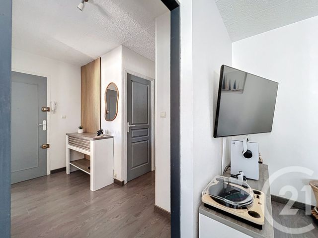 Afficher la photo en grand Appartement T4 à vendre - 4 pièces - 76.98 m2 - AGDE - 34 - LANGUEDOC-ROUSSILLON - Century 21 Vue Sur Mer