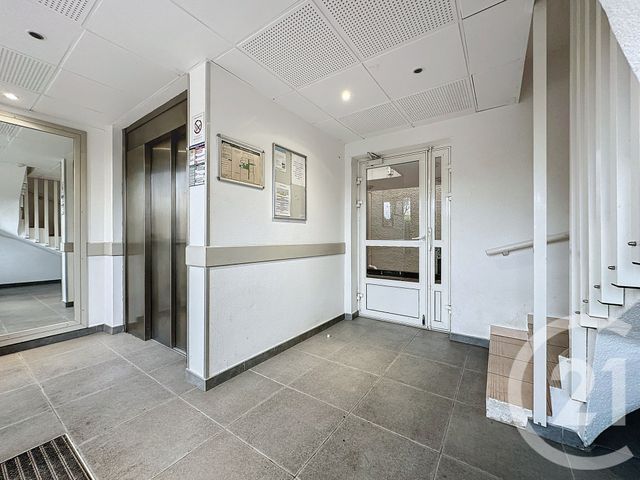 Appartement T3 à vendre - 3 pièces - 46.65 m2 - AGDE - 34 - LANGUEDOC-ROUSSILLON - Century 21 Vue Sur Mer