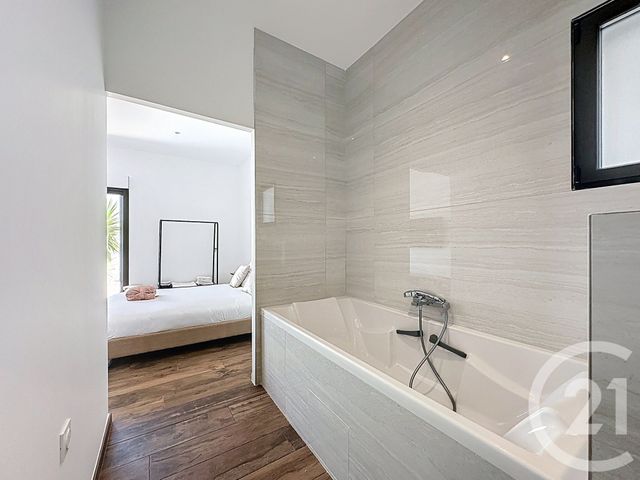 maison à vendre - 4 pièces - 185.35 m2 - LE GRAU D AGDE - 34 - LANGUEDOC-ROUSSILLON - Century 21 Vue Sur Mer