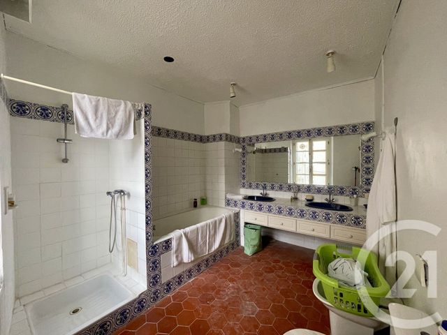 maison à vendre - 5 pièces - 208.48 m2 - FLORENSAC - 34 - LANGUEDOC-ROUSSILLON - Century 21 Vue Sur Mer