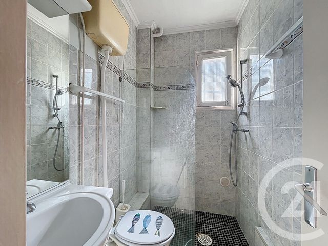 Appartement T2 à vendre - 2 pièces - 27.74 m2 - MARSEILLAN PLAGE - 34 - LANGUEDOC-ROUSSILLON - Century 21 Vue Sur Mer