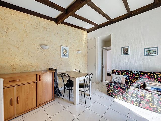 Appartement T2 à vendre - 2 pièces - 27.74 m2 - MARSEILLAN PLAGE - 34 - LANGUEDOC-ROUSSILLON - Century 21 Vue Sur Mer
