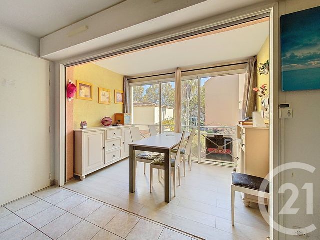 Appartement T3 à vendre - 3 pièces - 52.54 m2 - AGDE - 34 - LANGUEDOC-ROUSSILLON - Century 21 Vue Sur Mer