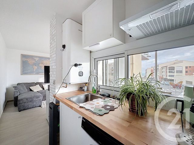 Appartement T2 à vendre - 2 pièces - 30.07 m2 - LE CAP D AGDE - 34 - LANGUEDOC-ROUSSILLON - Century 21 Vue Sur Mer