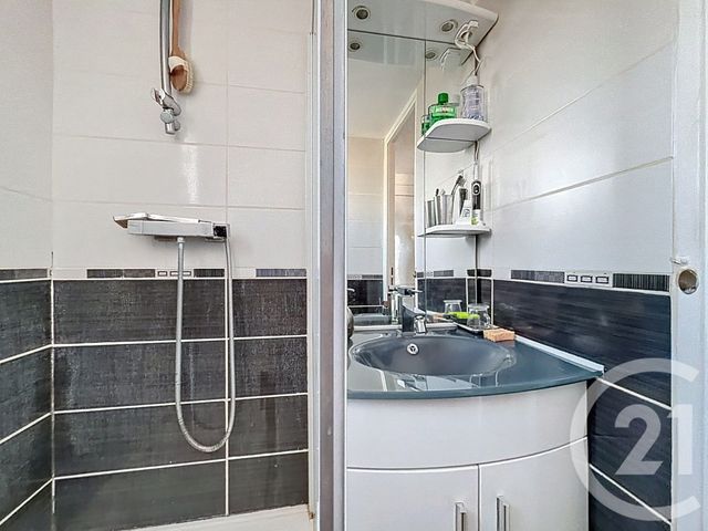 Appartement T3 à vendre - 3 pièces - 29.35 m2 - LE CAP D AGDE - 34 - LANGUEDOC-ROUSSILLON - Century 21 Vue Sur Mer