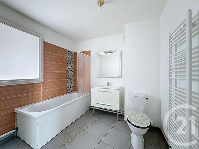 Appartement T2 à vendre - 2 pièces - 48.6 m2 - AGDE - 34 - LANGUEDOC-ROUSSILLON - Century 21 Vue Sur Mer