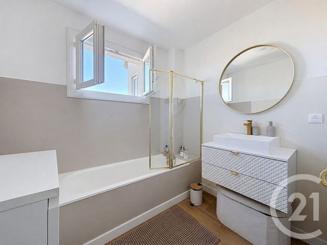 Appartement T3 à vendre - 3 pièces - 64.58 m2 - AGDE - 34 - LANGUEDOC-ROUSSILLON - Century 21 Vue Sur Mer