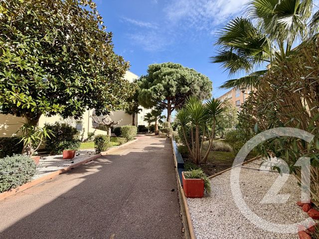 Appartement T2 à vendre - 2 pièces - 33.57 m2 - LE CAP D AGDE - 34 - LANGUEDOC-ROUSSILLON - Century 21 Vue Sur Mer