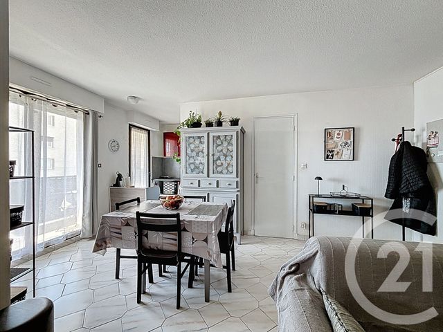 Appartement T2 à vendre - 2 pièces - 36.27 m2 - BEZIERS - 34 - LANGUEDOC-ROUSSILLON - Century 21 Vue Sur Mer