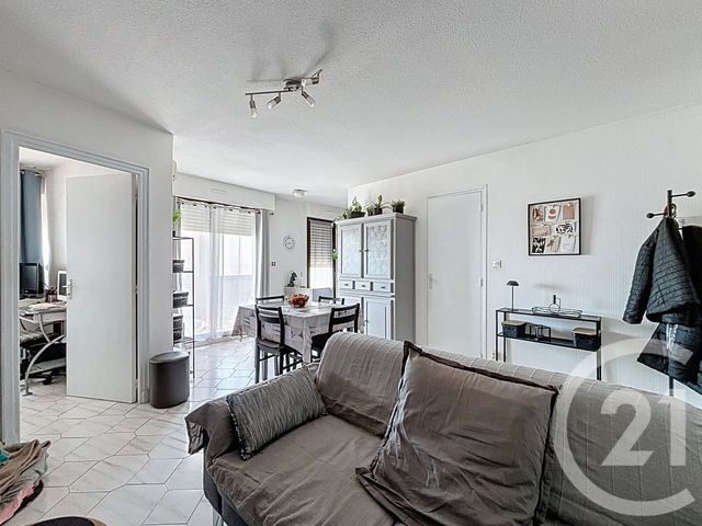Appartement T2 à vendre - 2 pièces - 36.27 m2 - BEZIERS - 34 - LANGUEDOC-ROUSSILLON - Century 21 Vue Sur Mer