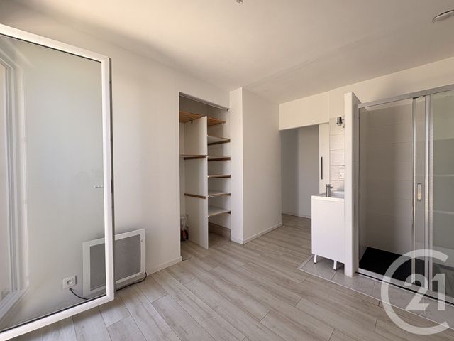 Appartement T2 à vendre - 2 pièces - 28.97 m2 - AGDE - 34 - LANGUEDOC-ROUSSILLON - Century 21 Vue Sur Mer