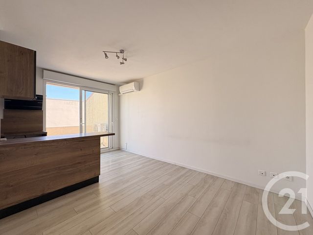 Appartement T2 à vendre - 2 pièces - 28.97 m2 - AGDE - 34 - LANGUEDOC-ROUSSILLON - Century 21 Vue Sur Mer