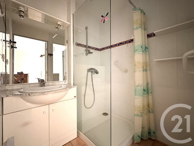 Appartement T3 à vendre - 3 pièces - 55.54 m2 - AGDE - 34 - LANGUEDOC-ROUSSILLON - Century 21 Vue Sur Mer