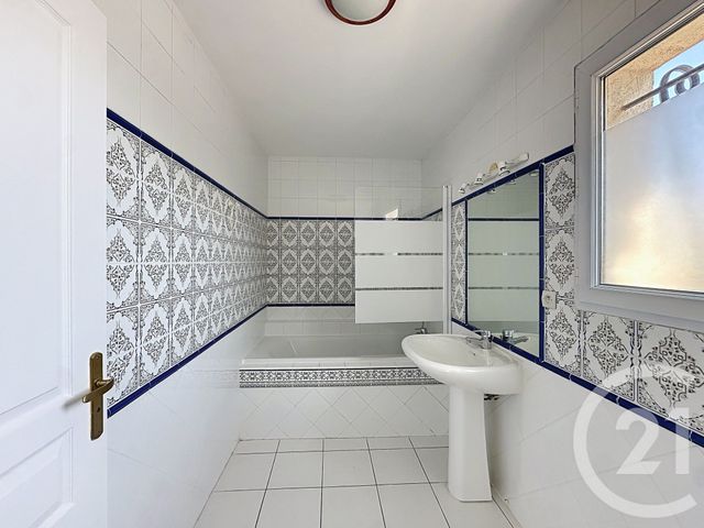 maison à vendre - 6 pièces - 211.7 m2 - AGDE - 34 - LANGUEDOC-ROUSSILLON - Century 21 Vue Sur Mer