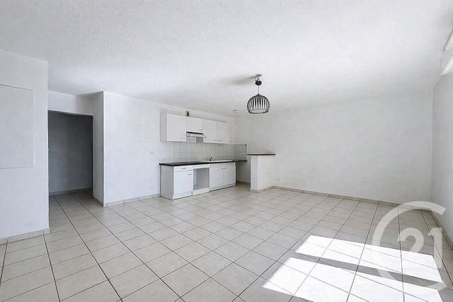 Appartement T3 à vendre - 3 pièces - 62.13 m2 - AGDE - 34 - LANGUEDOC-ROUSSILLON - Century 21 Vue Sur Mer