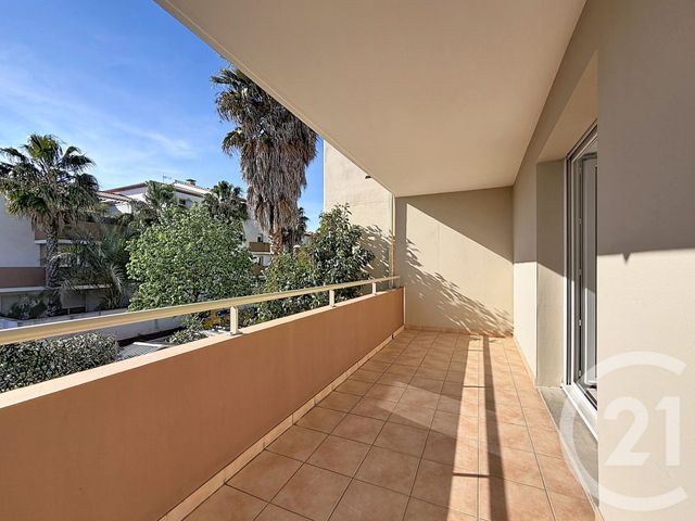 Appartement T3 à vendre - 3 pièces - 62.13 m2 - AGDE - 34 - LANGUEDOC-ROUSSILLON - Century 21 Vue Sur Mer