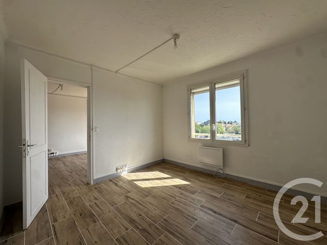 Appartement T3 à vendre - 3 pièces - 60.33 m2 - AGDE - 34 - LANGUEDOC-ROUSSILLON - Century 21 Vue Sur Mer