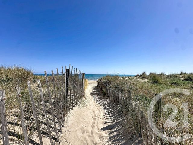 Appartement T2 à vendre - 2 pièces - 25.65 m2 - MARSEILLAN PLAGE - 34 - LANGUEDOC-ROUSSILLON - Century 21 Vue Sur Mer