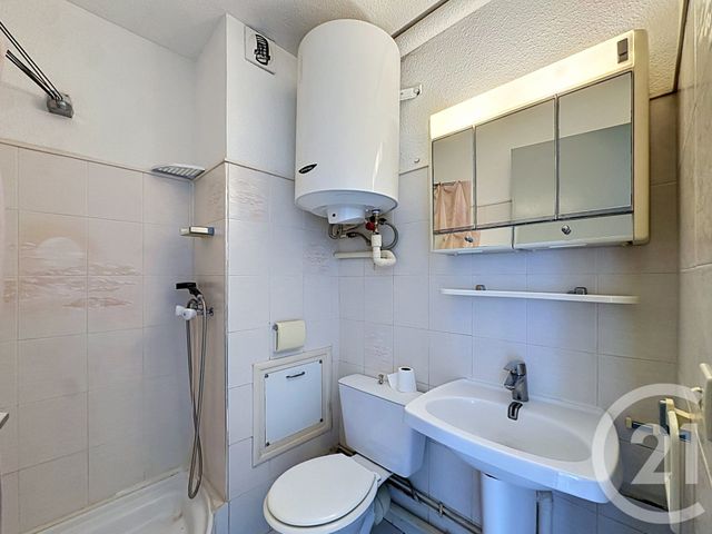 Appartement T2 à vendre - 2 pièces - 25.65 m2 - MARSEILLAN PLAGE - 34 - LANGUEDOC-ROUSSILLON - Century 21 Vue Sur Mer