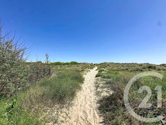 Appartement T2 à vendre - 2 pièces - 25.65 m2 - MARSEILLAN PLAGE - 34 - LANGUEDOC-ROUSSILLON - Century 21 Vue Sur Mer