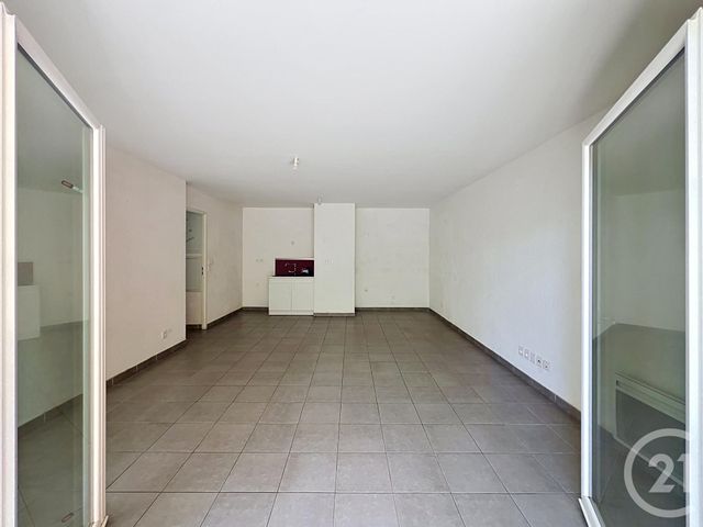 Appartement T3 à vendre - 3 pièces - 60.21 m2 - AGDE - 34 - LANGUEDOC-ROUSSILLON - Century 21 Vue Sur Mer