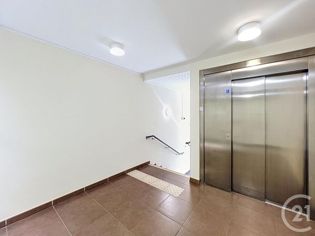 Appartement T3 à vendre - 3 pièces - 60.21 m2 - AGDE - 34 - LANGUEDOC-ROUSSILLON - Century 21 Vue Sur Mer