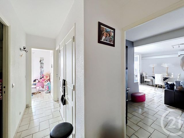 Appartement T3 à vendre - 3 pièces - 55.37 m2 - AGDE - 34 - LANGUEDOC-ROUSSILLON - Century 21 Vue Sur Mer