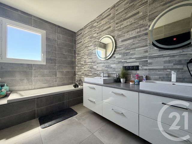 maison à vendre - 5 pièces - 135.52 m2 - MARSEILLAN - 34 - LANGUEDOC-ROUSSILLON - Century 21 Vue Sur Mer