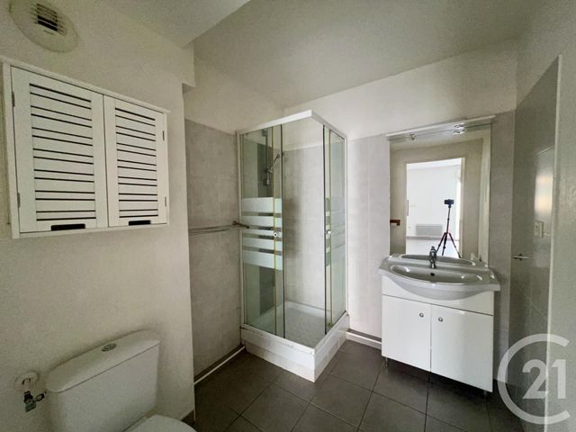 Appartement T2 à vendre - 2 pièces - 44.5 m2 - AGDE - 34 - LANGUEDOC-ROUSSILLON - Century 21 Vue Sur Mer