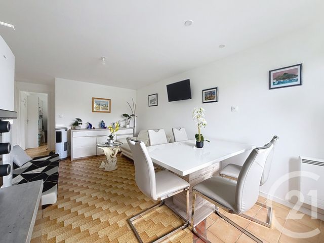 Appartement T2 à vendre - 2 pièces - 33.78 m2 - LE CAP D AGDE - 34 - LANGUEDOC-ROUSSILLON - Century 21 Vue Sur Mer
