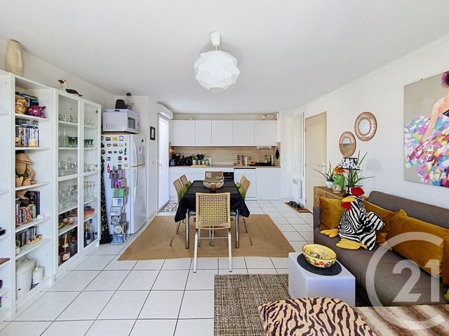 Appartement T3 à vendre - 3 pièces - 54.12 m2 - AGDE - 34 - LANGUEDOC-ROUSSILLON - Century 21 Vue Sur Mer